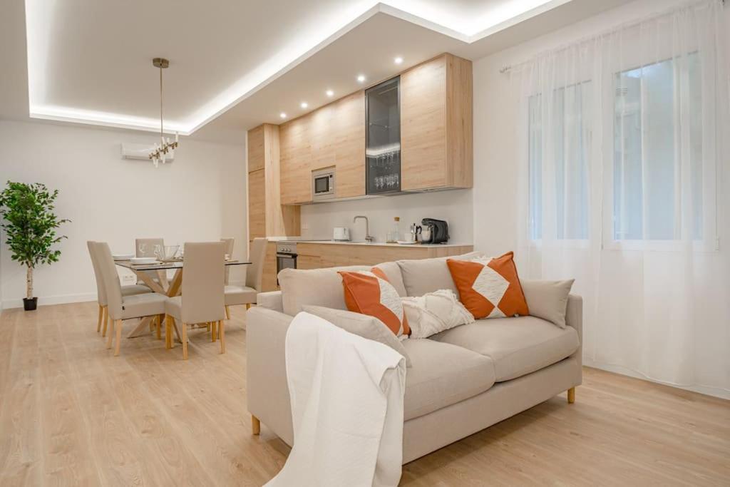 شقة Malasana XI Calle Manuela Malasana 3Br 3Bh مدريد المظهر الخارجي الصورة